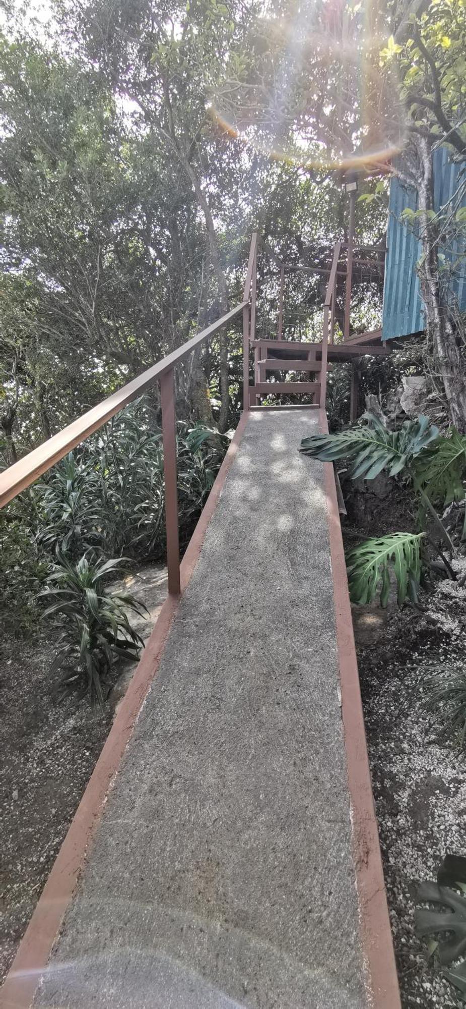 Mora's Place Hostel