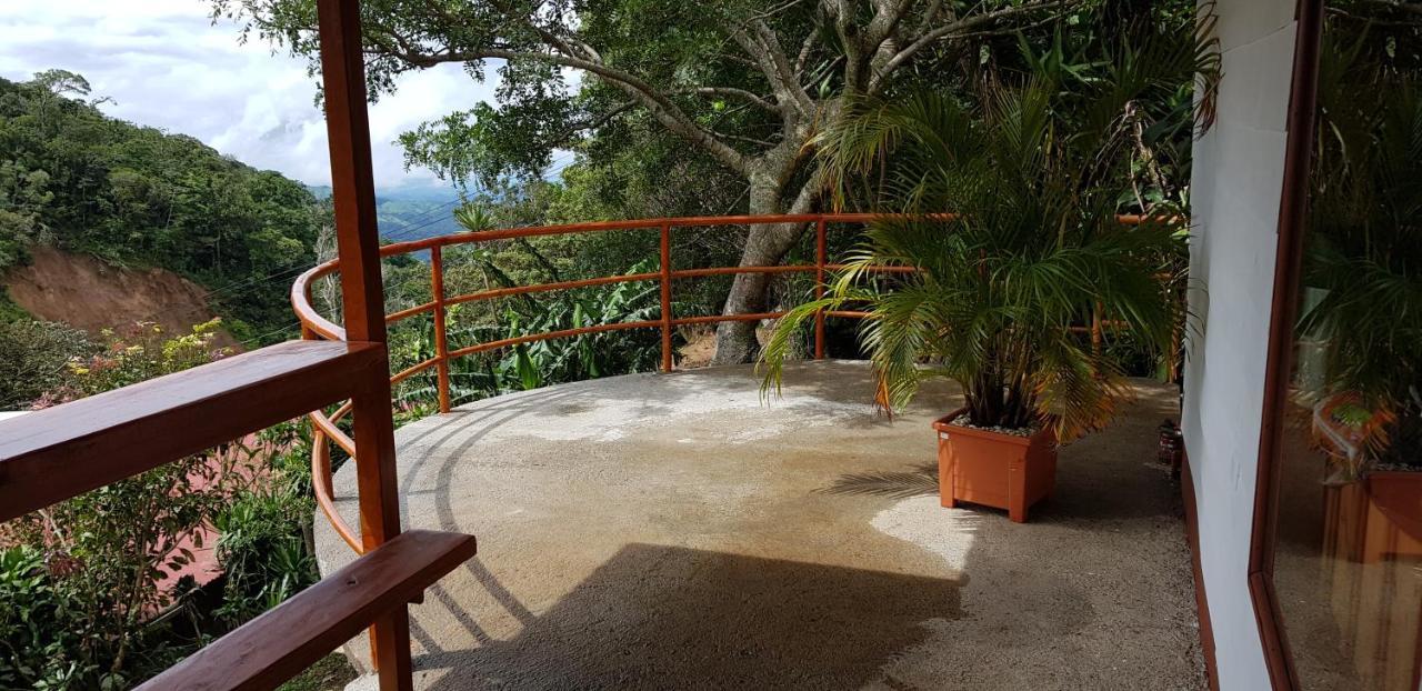Mora's Place Hostel Monteverde